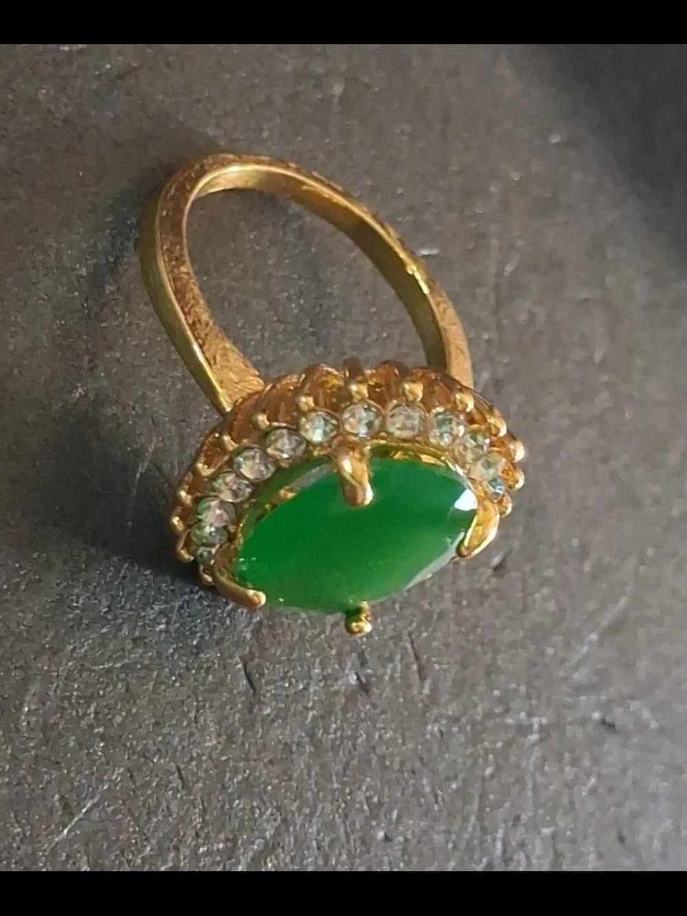 Large Gold Green Agate Ring